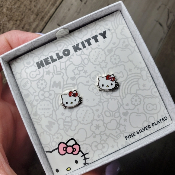 NWT Hello Kitty Fine Silver Plated Enamel Rhinestone Post Stud Earrings - Picture 11 of 14